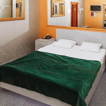 Viktoriya Family Restaurant Complex 4* קייב