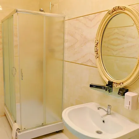 Viktoriya Family Restaurant Complex Hotell 4*