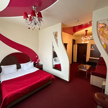 מלון Viktoriya Family Restaurant Complex 4*