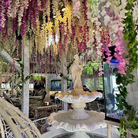 מלון Viktoriya Family Restaurant Complex