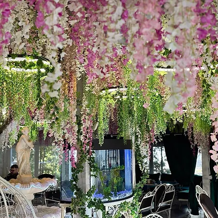 Viktoriya Family Restaurant Complex מלון קייב